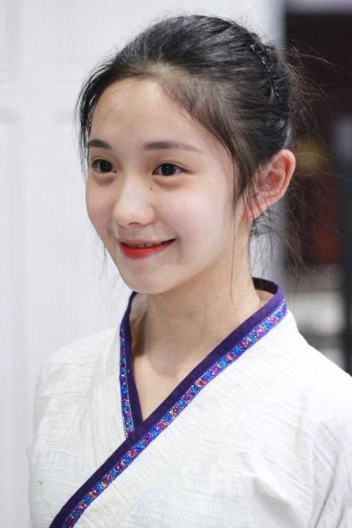 演员张润年龄,岁月如歌，演绎人生精彩